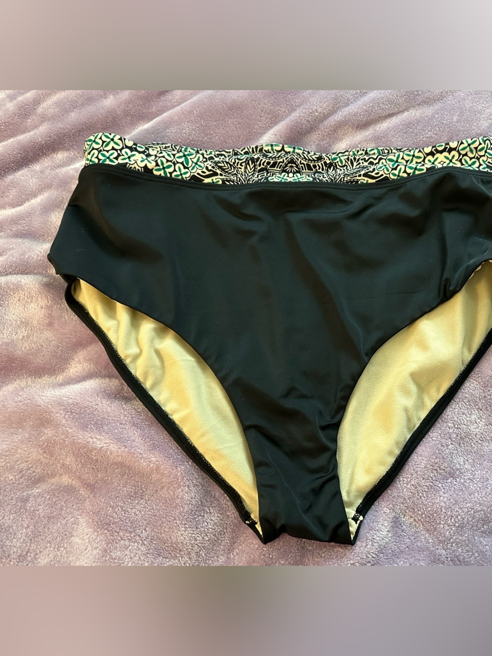 Swimsuits For All Black and Tan Bikini Briefs